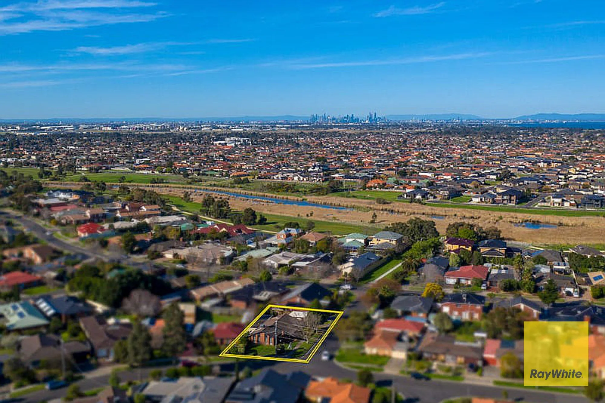 2 Canonbury Circle, Seabrook VIC 3028