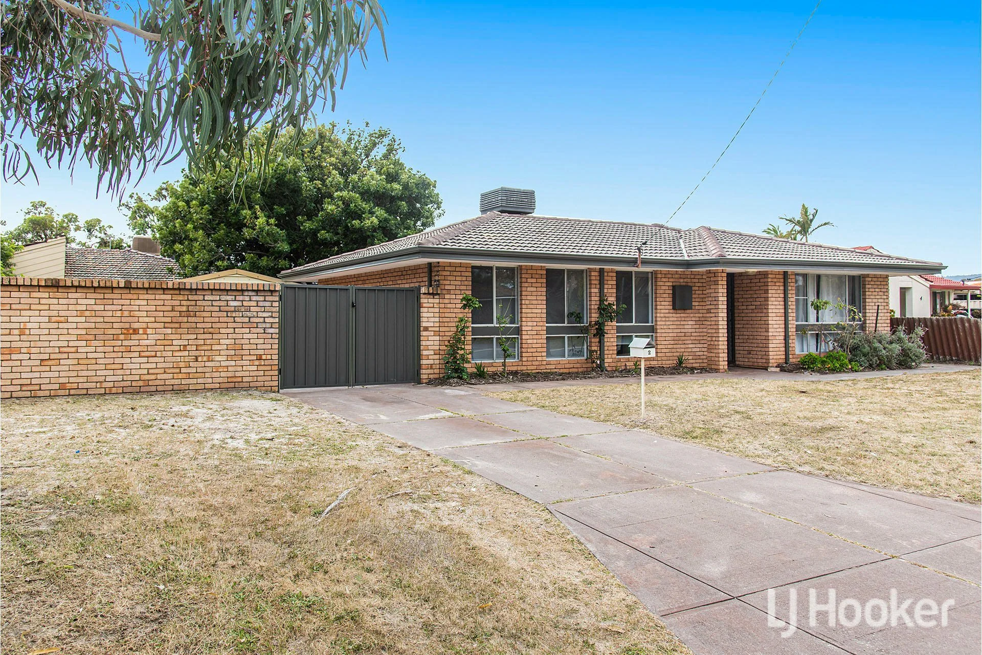2 Charnley Close, Gosnells, WA 6110