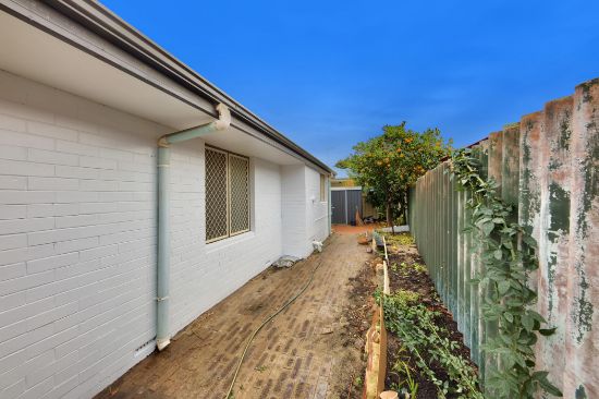 2 Clabon Street, Girrawheen, WA 6064