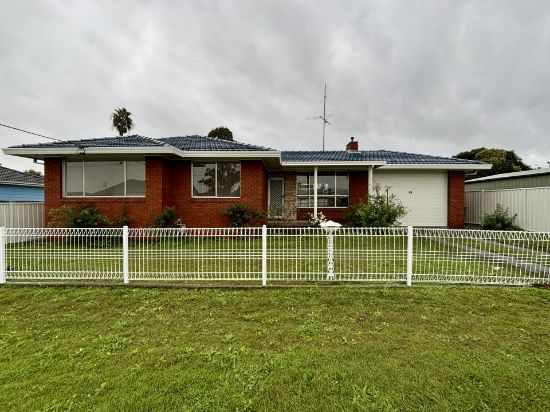2 Comfort Avenue, Cessnock, NSW 2325