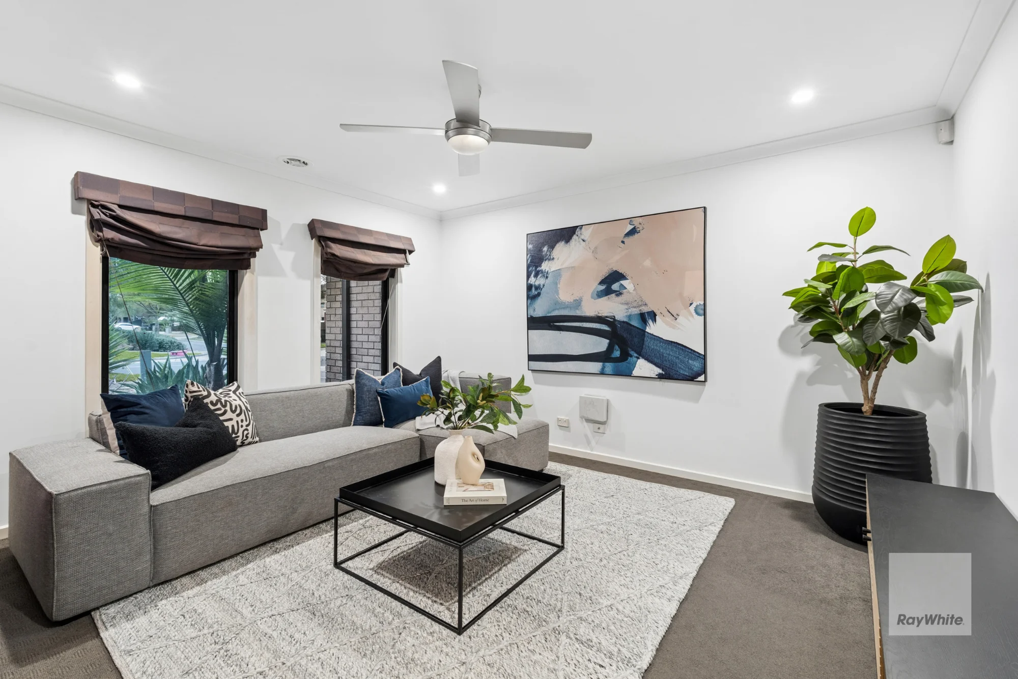2 Coogee Drive, Taylors Hill, Vic 3037
