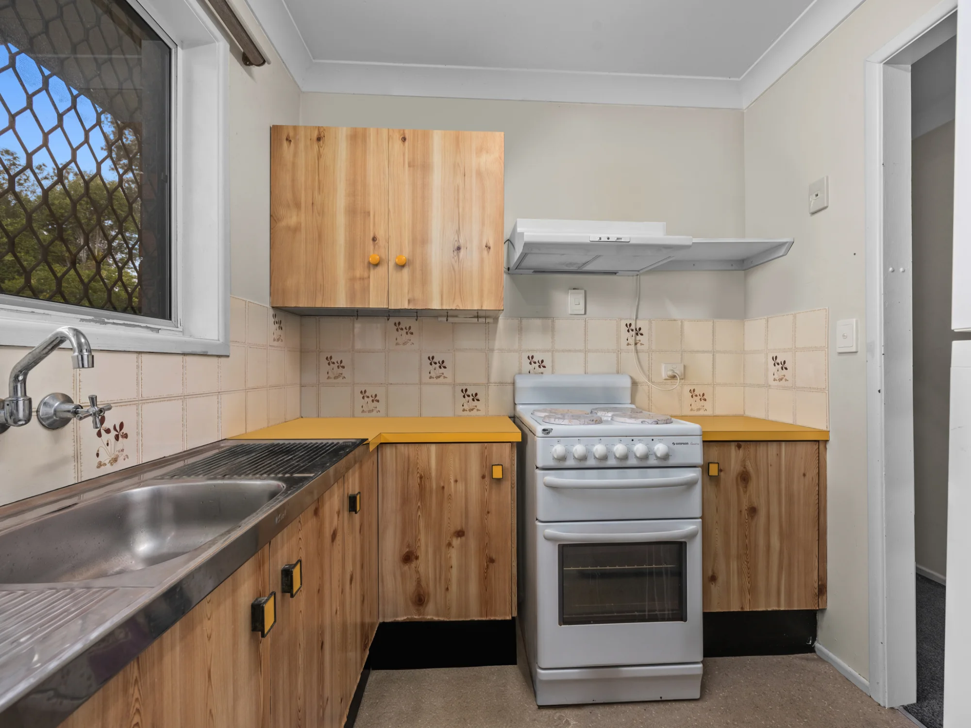 2 Coyne Street, One Mile, Qld 4305