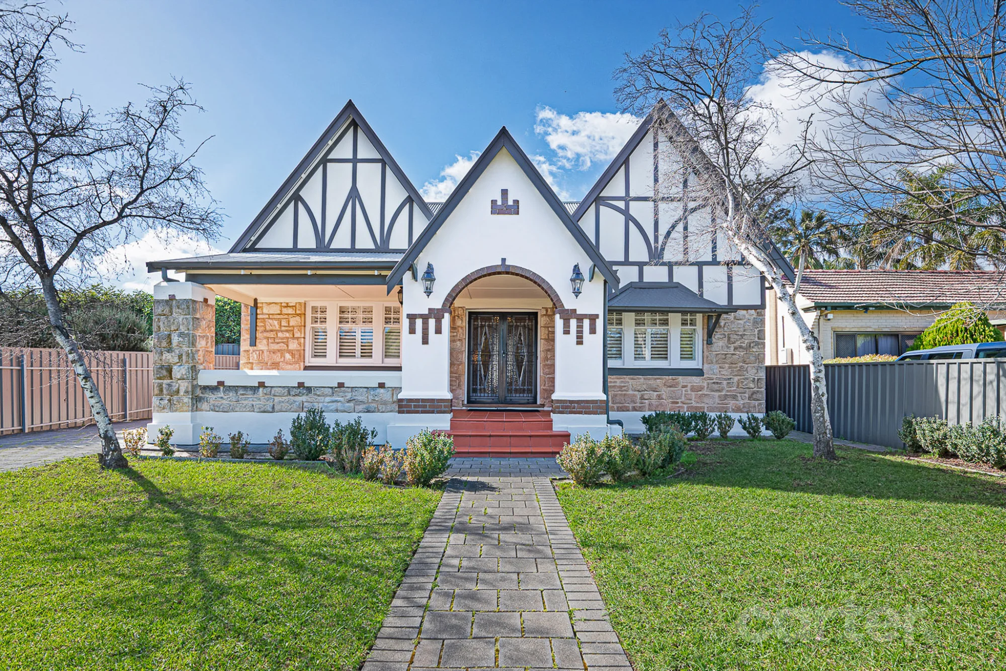 2 Crossley St, Erindale, SA 5066