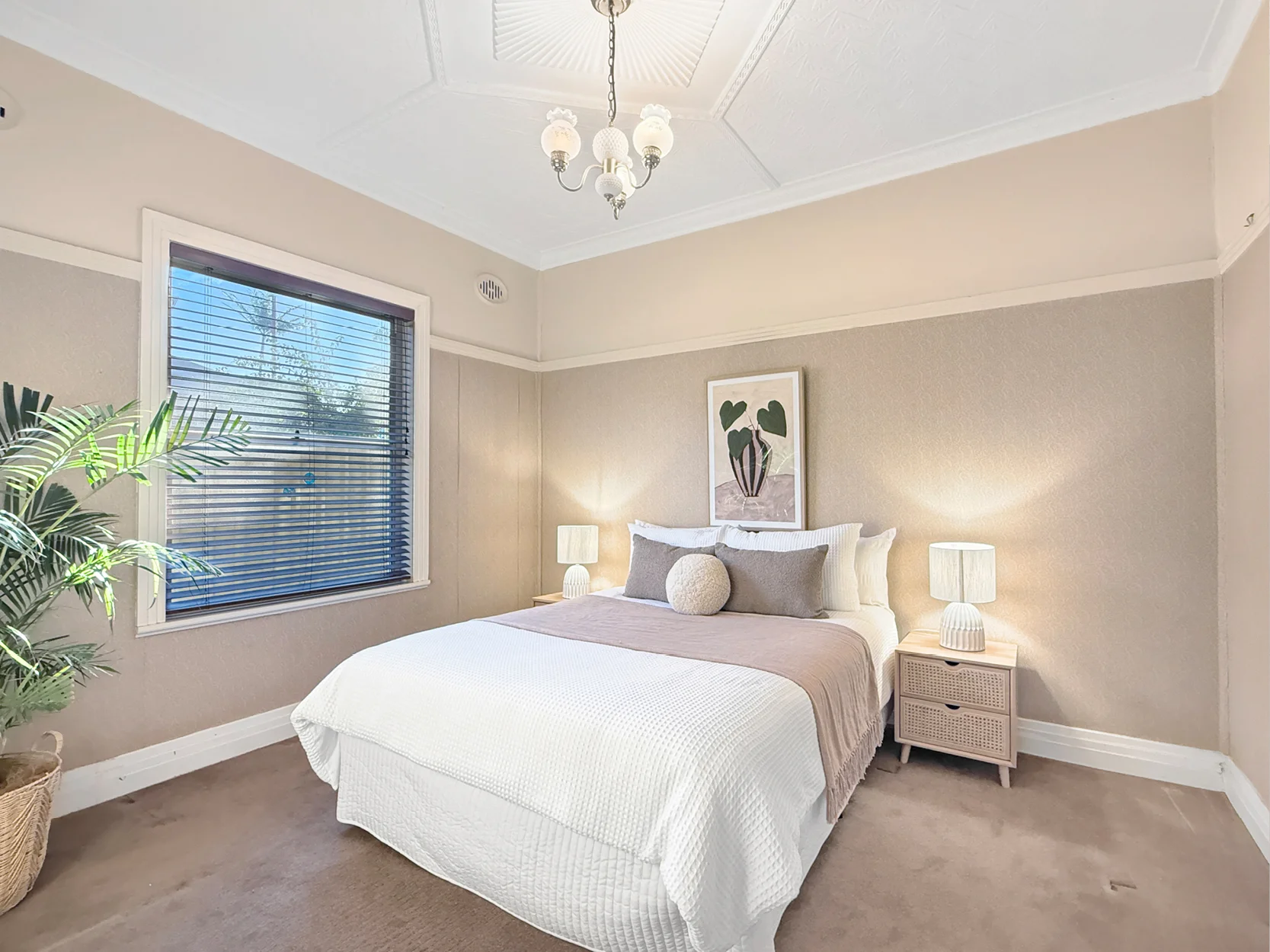 2 Crown Street, Belmont, NSW 2280