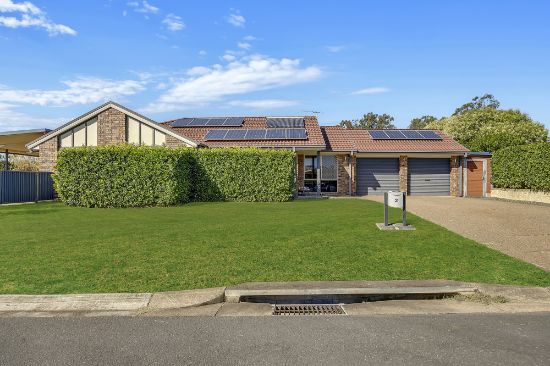 2 Diosma Close, Yamanto, Qld 4305