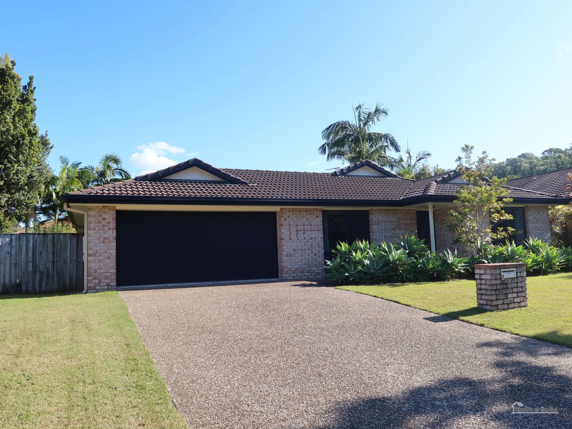 2 Granya Court, Pacific Pines, Qld 4211