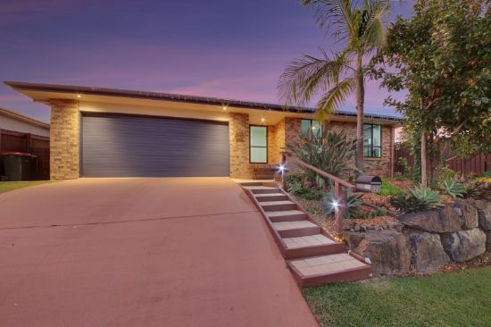 2 Grasstree Crescent, Kirkwood, Qld 4680