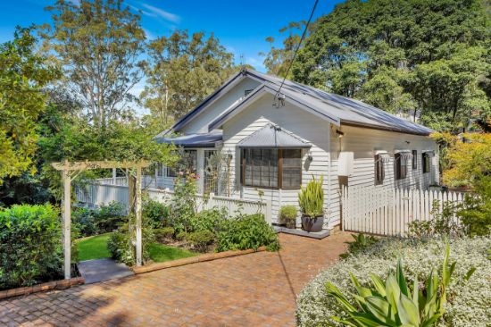 2 Hillcrest Road, Empire Bay, NSW 2257