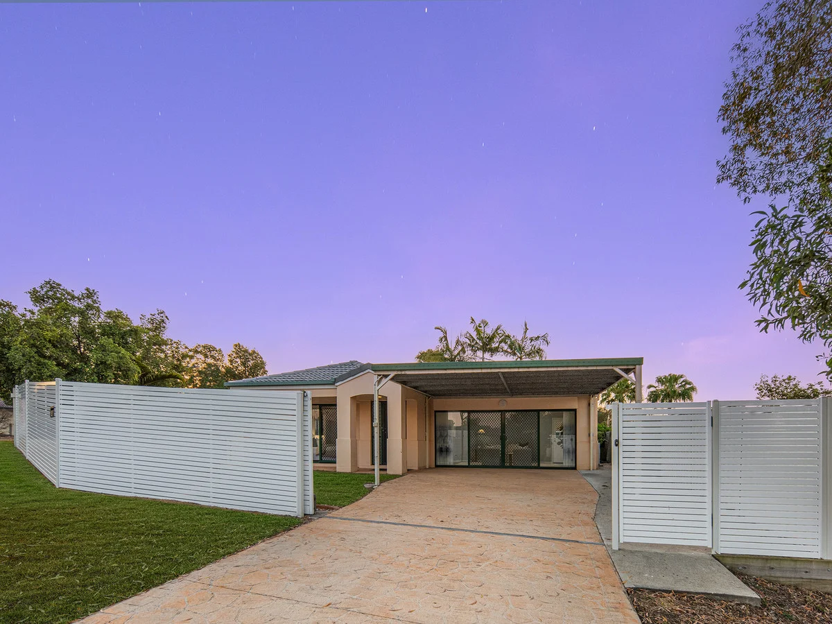 2 Homebush Crescent, Sinnamon Park, Qld 4073