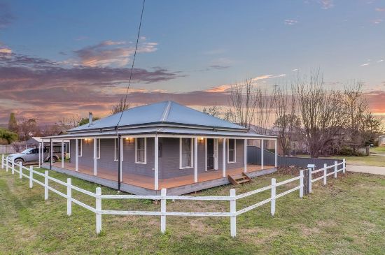 2 Hunter Street, Mansfield, Vic 3722