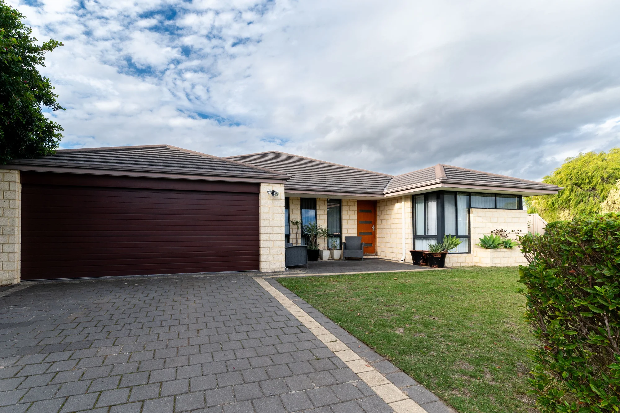 2 Januk Turn, South Guildford, WA 6055