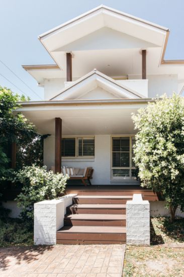 2 Lake Street, North Avoca, NSW 2260