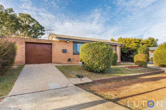 2 Napper Place, Charnwood, ACT 2615