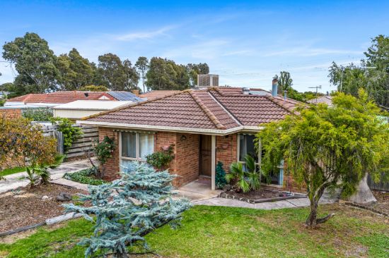 2 Radovic Court, Cranbourne North, Vic 3977