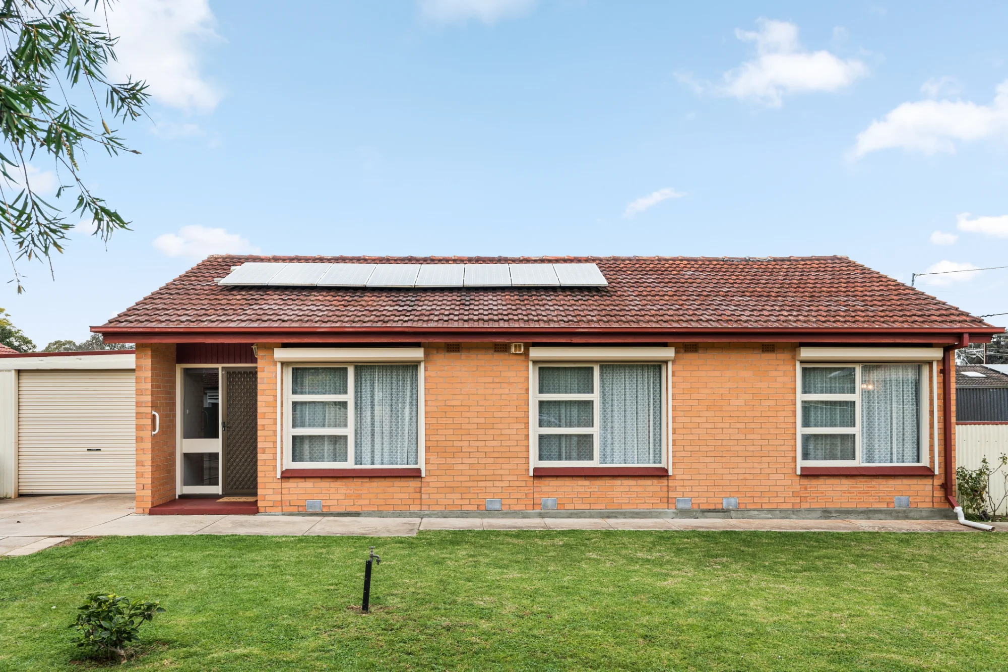 2 Secomb Avenue, Parafield Gardens, SA 5107