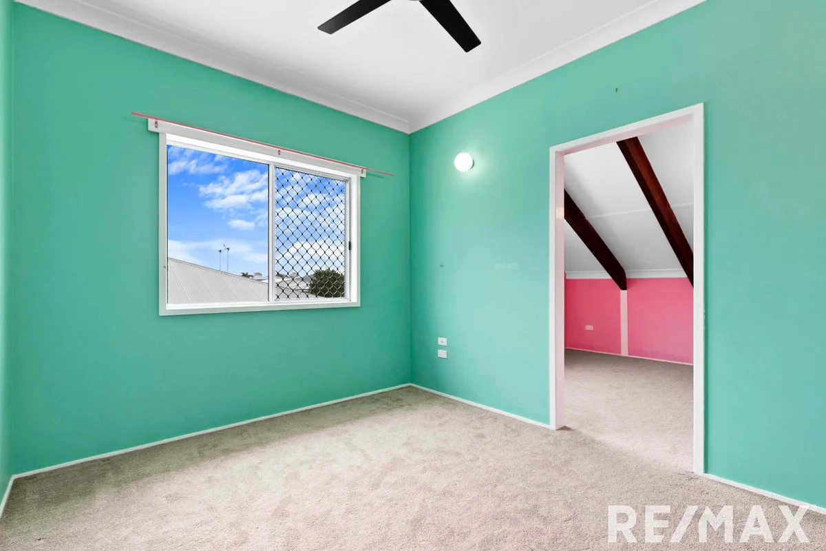 2 Senor Avenue, Urangan, Qld 4655