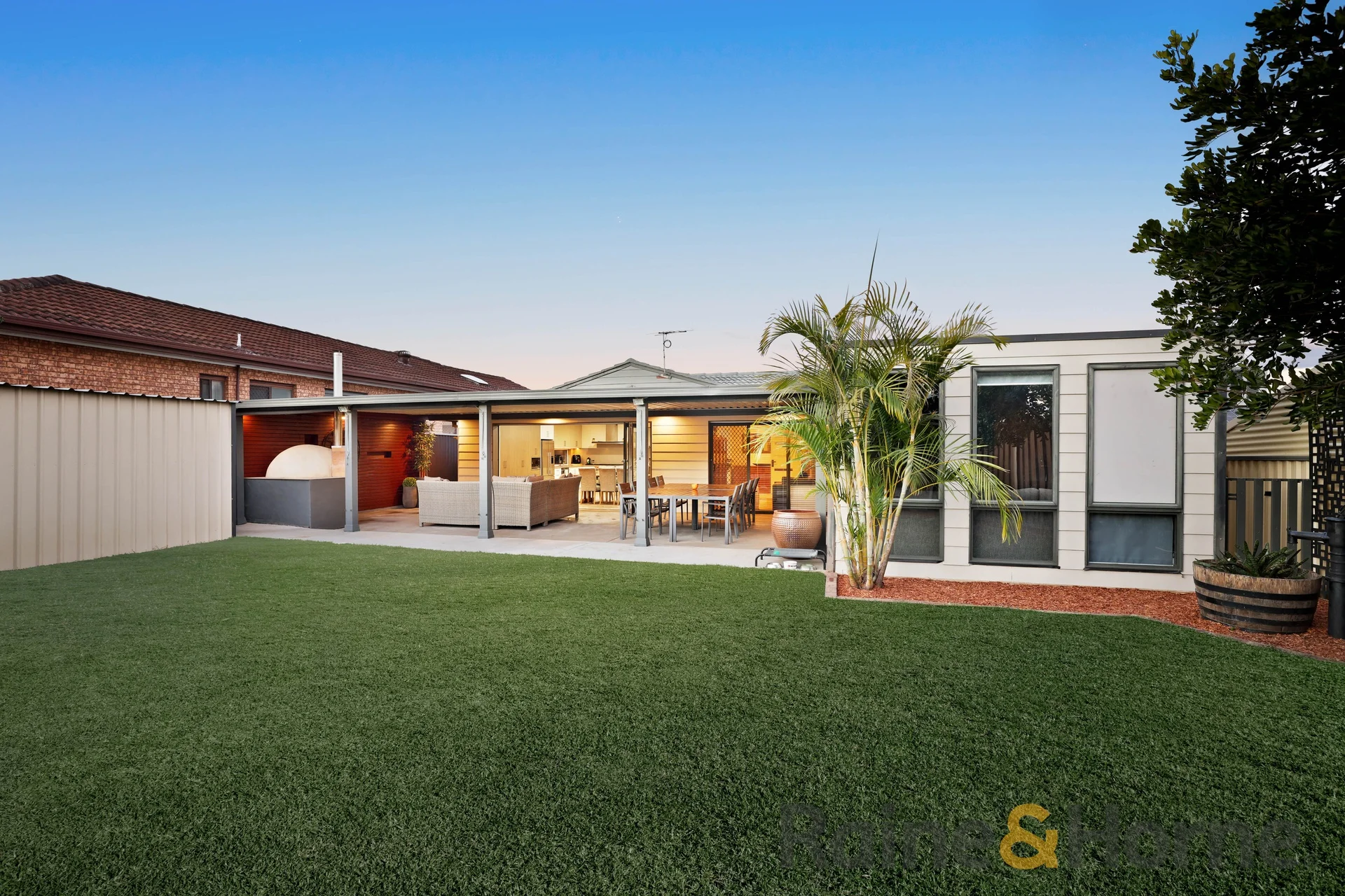 2 Topaz Place, Bossley Park, NSW 2176