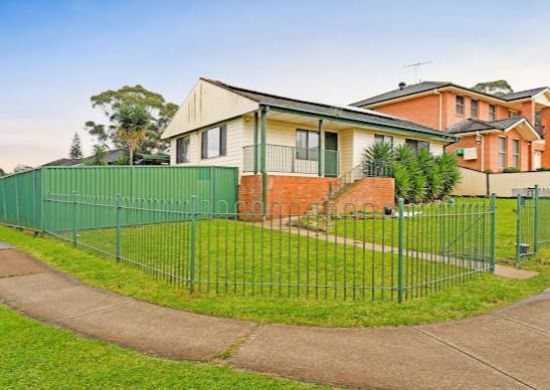 2 Warrigo Street, Sadleir, NSW 2168