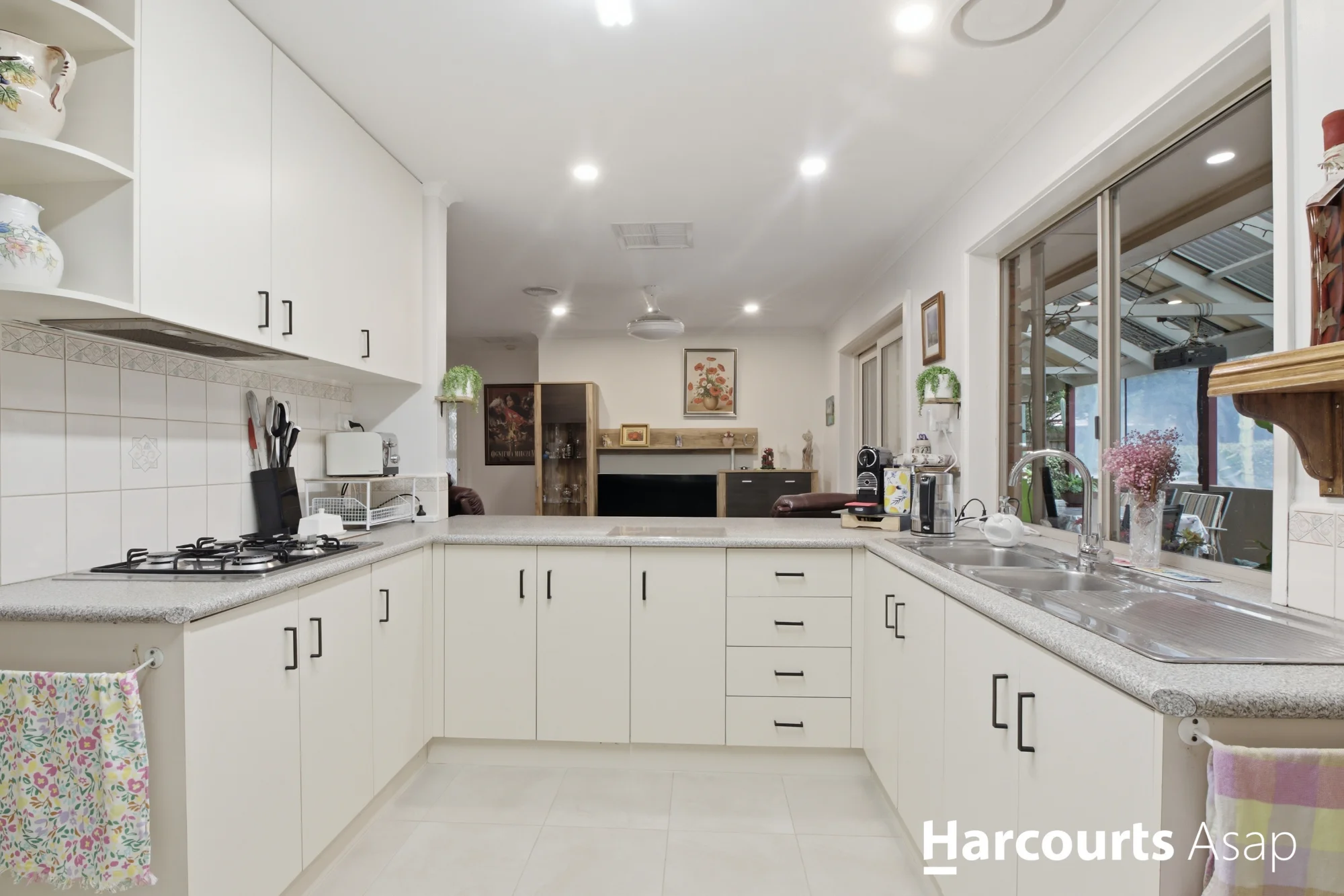 20 Arthur Phillip Drive, Endeavour Hills, Vic 3802