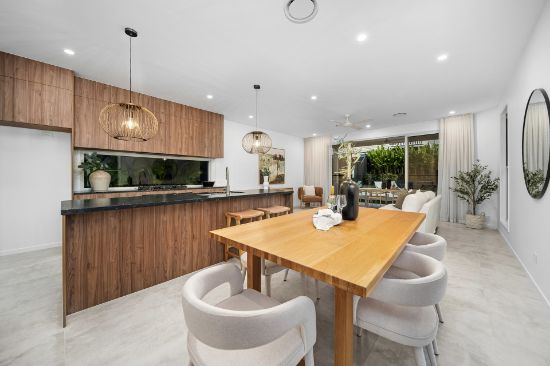20 Grosvenor Street, Yeerongpilly, Qld 4105