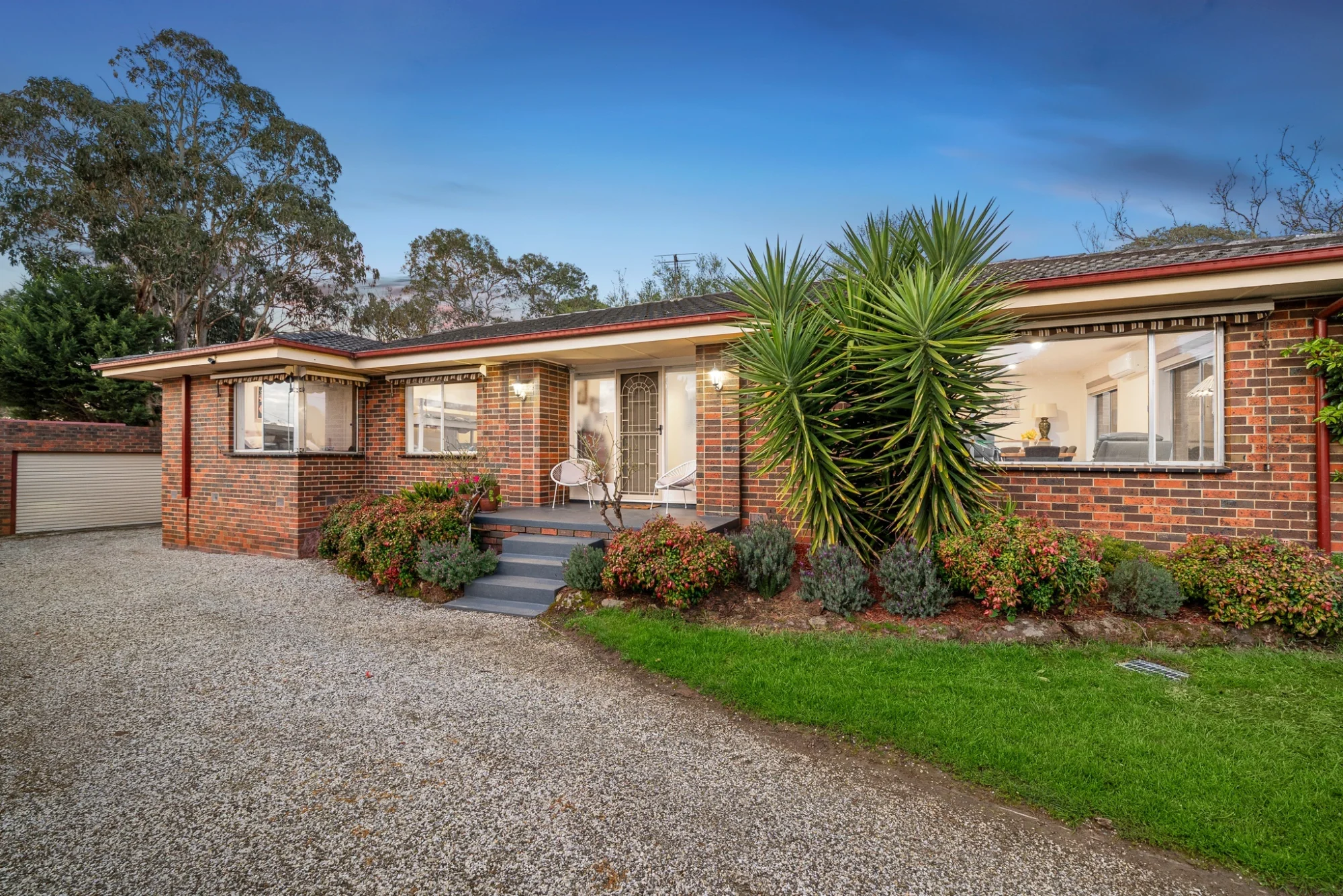 20 Hillcrest Avenue, Ferntree Gully, Vic 3156