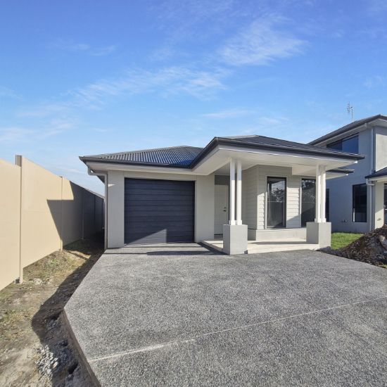 20 Talbot Parkway, North Rothbury, NSW 2335