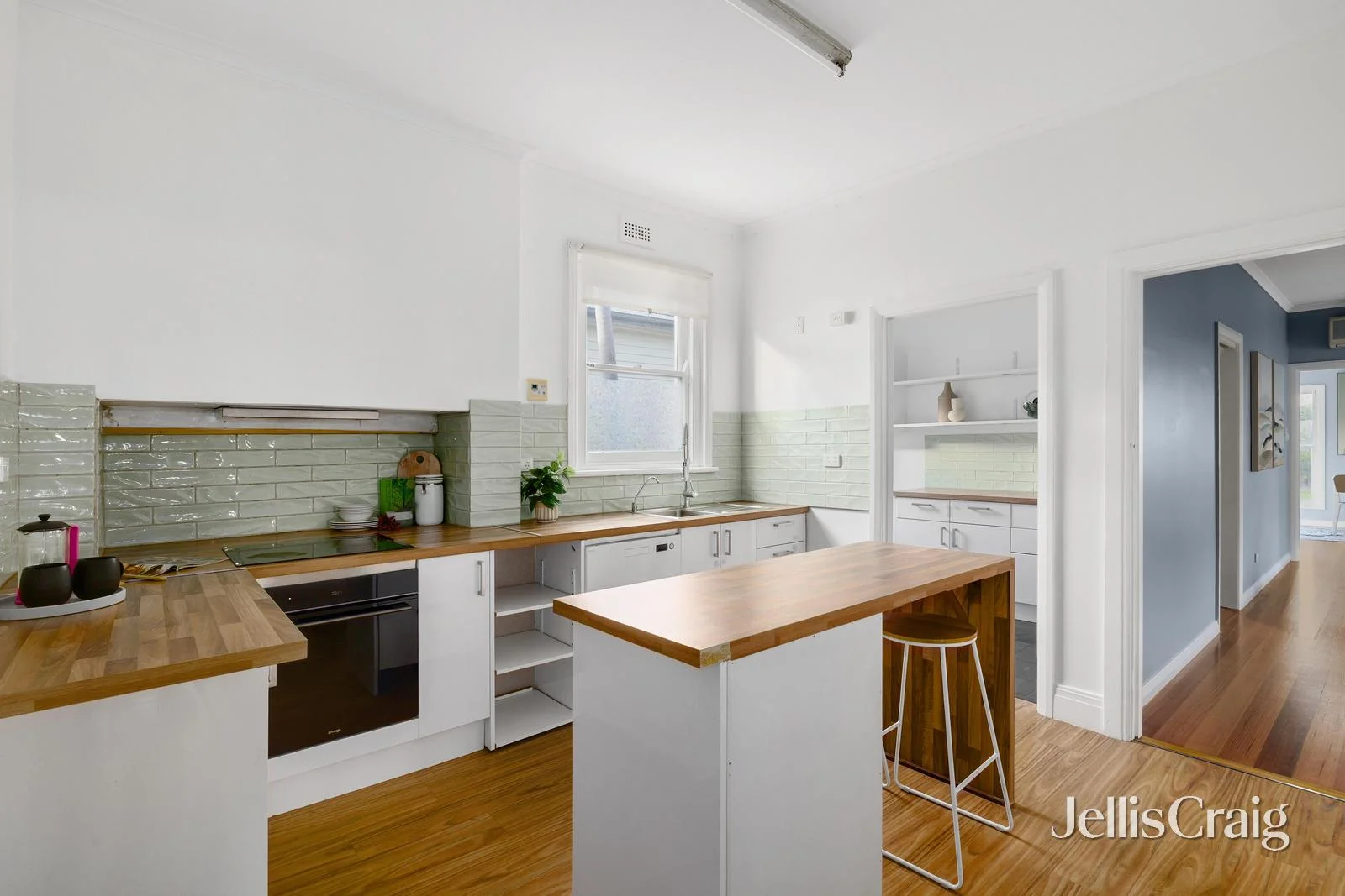 20 Wahroongaa Road, Murrumbeena, Vic 3163