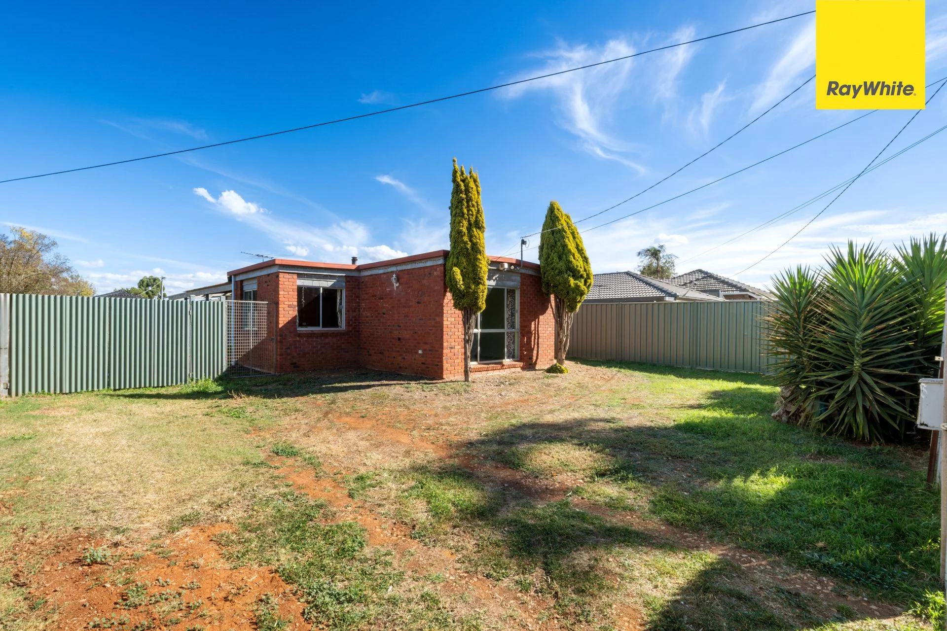 2013 Western Highway, Rockbank VIC 3335