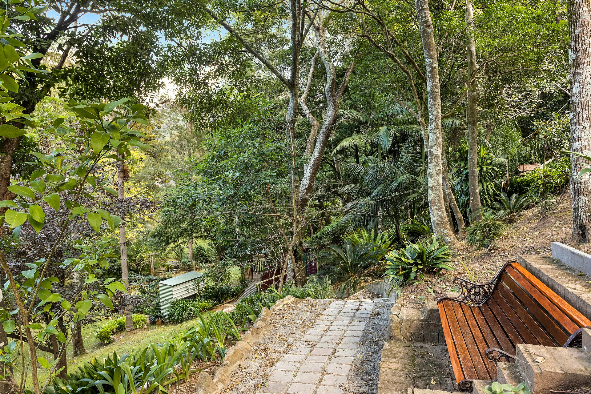 207-209 Derribong Drive, Cordeaux Heights, NSW 2526