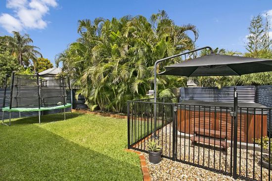 209 Verney Road East, Graceville, Qld 4075