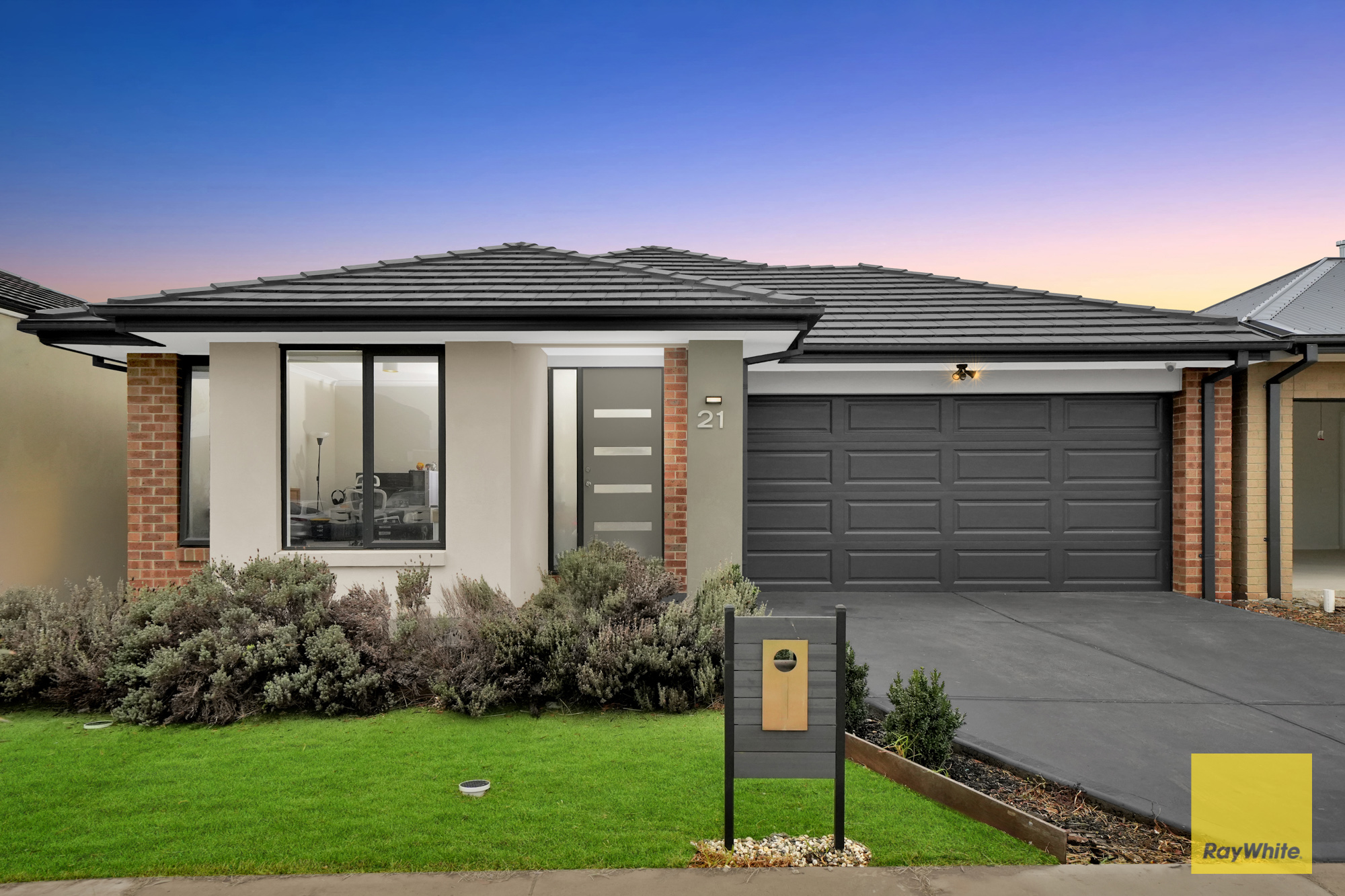 21 Amreli Street, Deanside, Vic 3336 21 Amreli Street, Deanside, Vic 3336