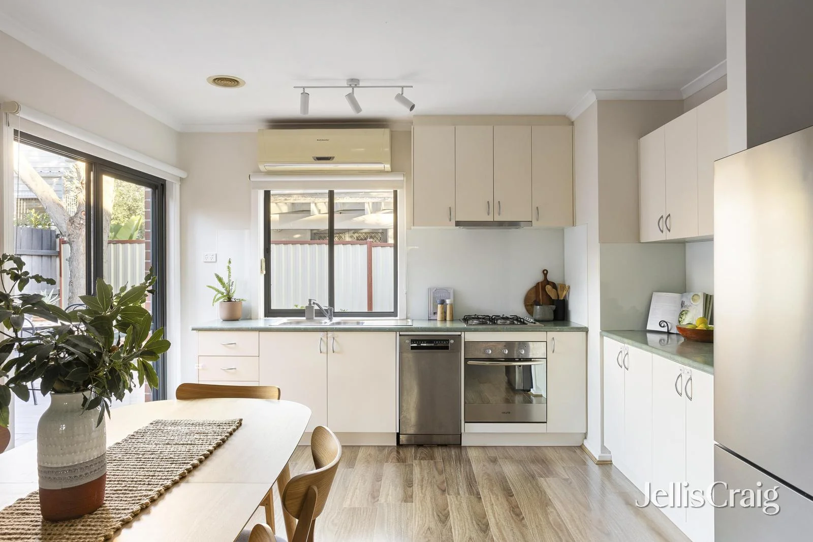21 Esther Street, Preston, Vic 3072