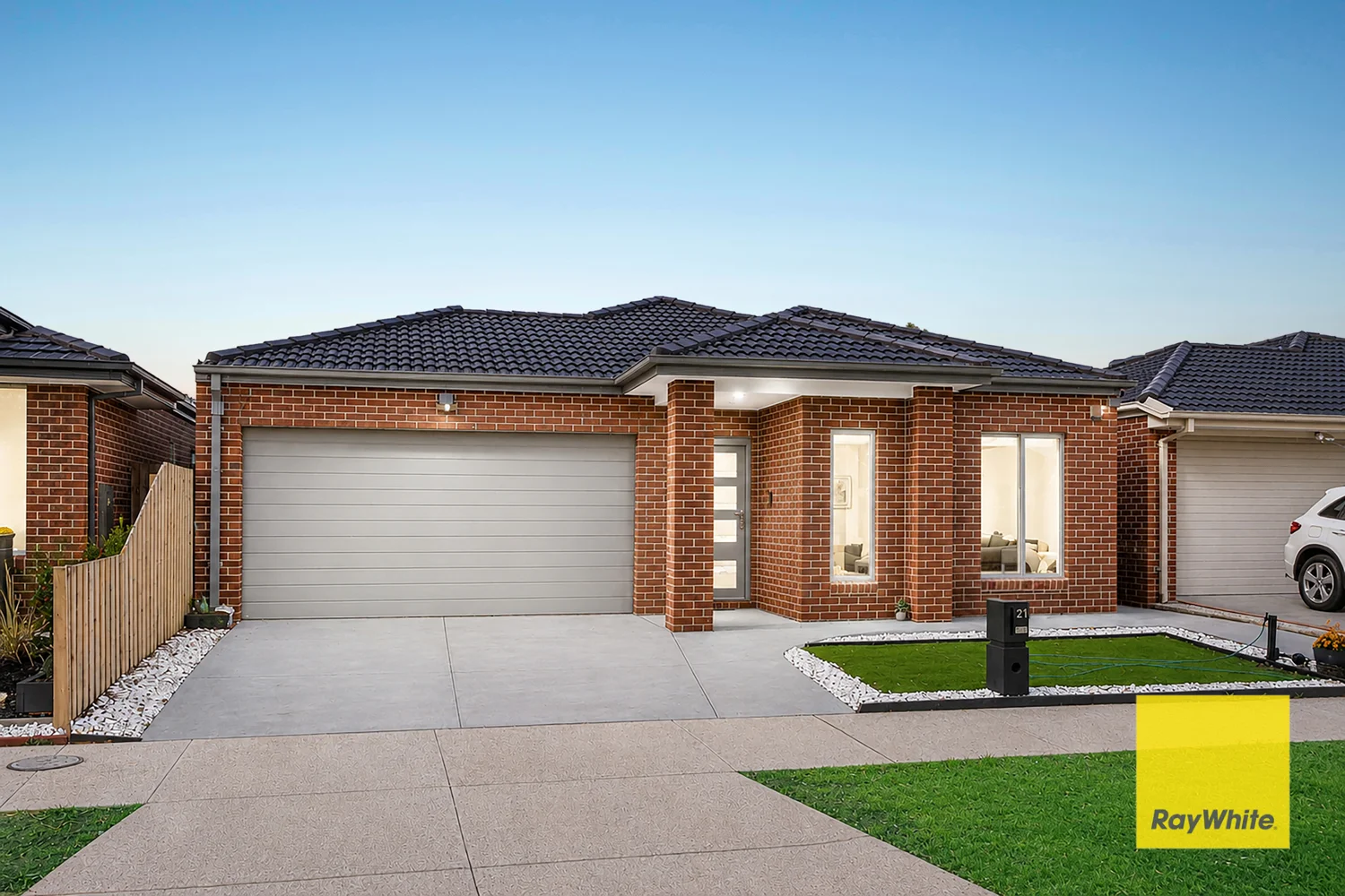 21 Guthrie Drive, Melton South, Vic 3338