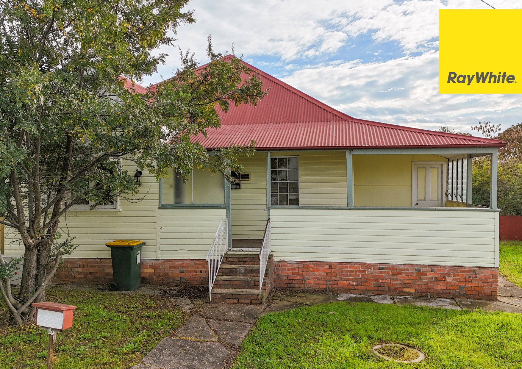 21 High Street, Inverell, NSW 2360 21 High Street, Inverell, NSW 2360