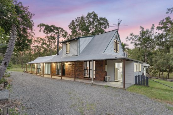 21  Rhys Avenue, The Caves, Qld 4702