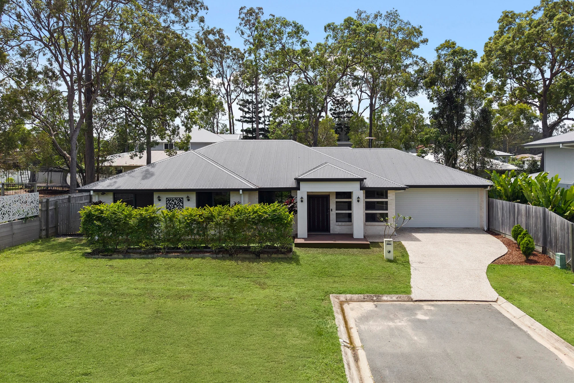 21 Sarsfield Place, Bridgeman Downs QLD 4035