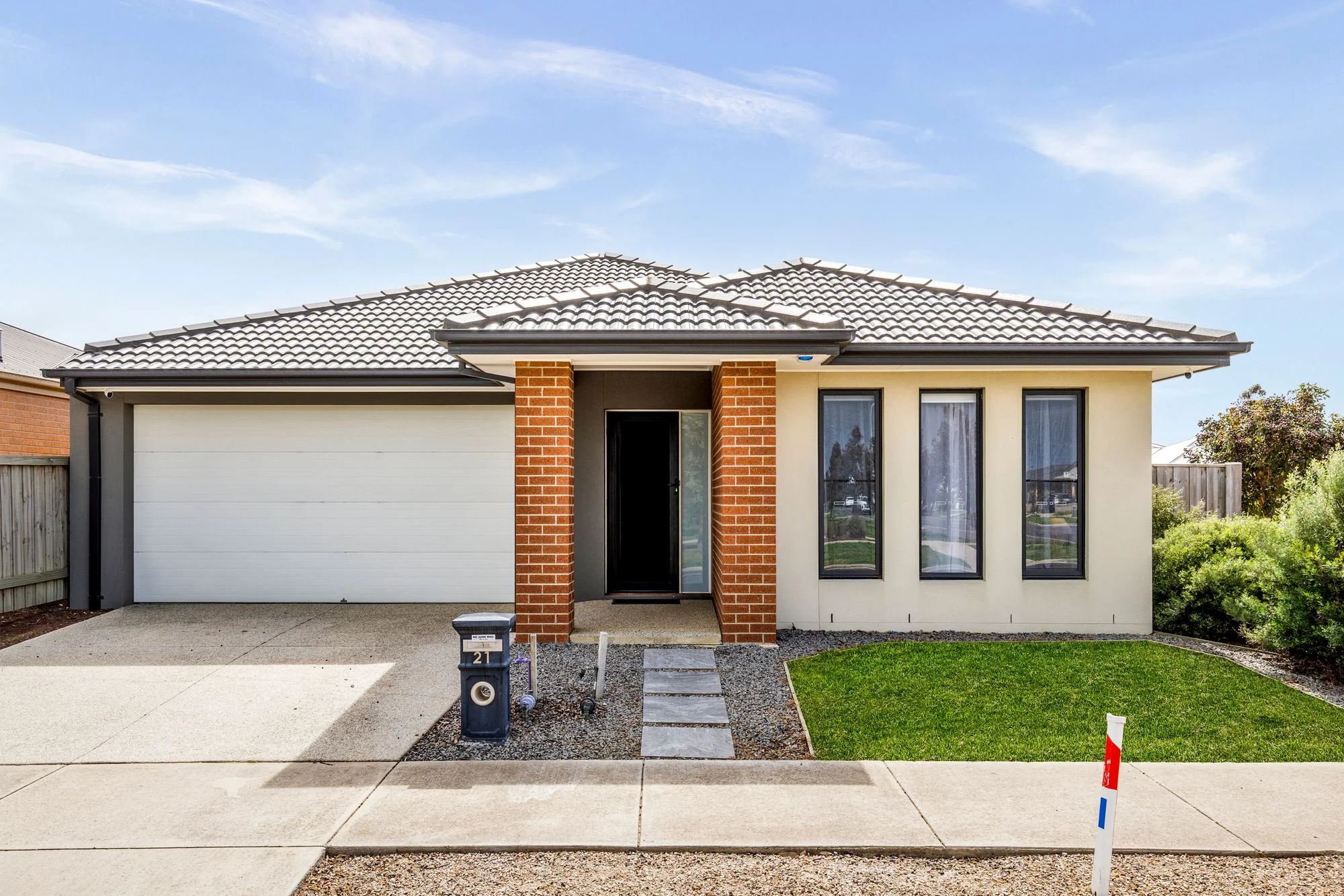 21 Silver Wattle Road, Mount Duneed, Vic 3217