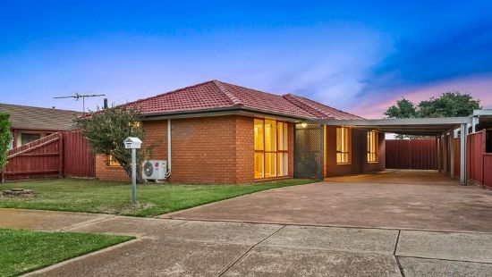 21 Stewart Crescent, Rockbank, Vic 3335