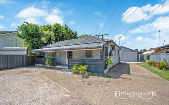 213 Nuwarra Rd, Moorebank, NSW 2170
