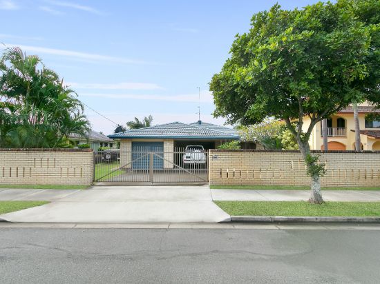 214 Mallawa Drive, Palm Beach, Qld 4221