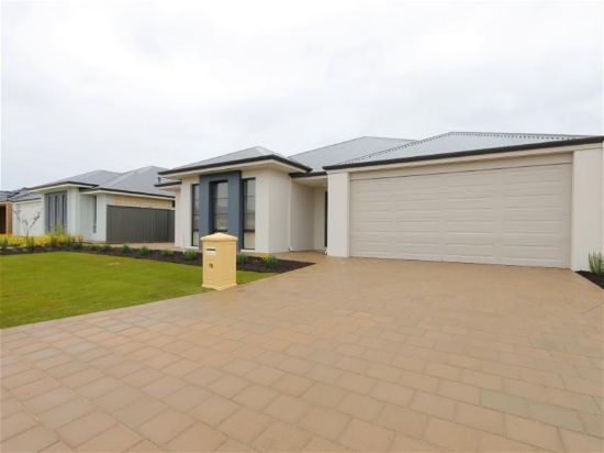 22  Charnwood Grove, Hilbert, WA 6112