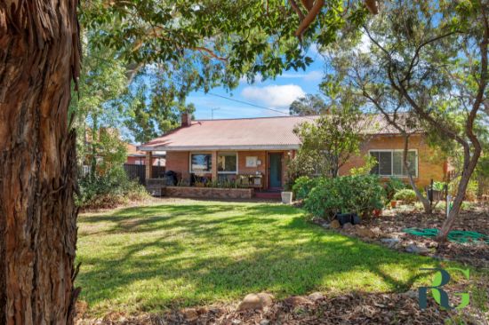 22 Coleman Crescent, Melville, WA 6156
