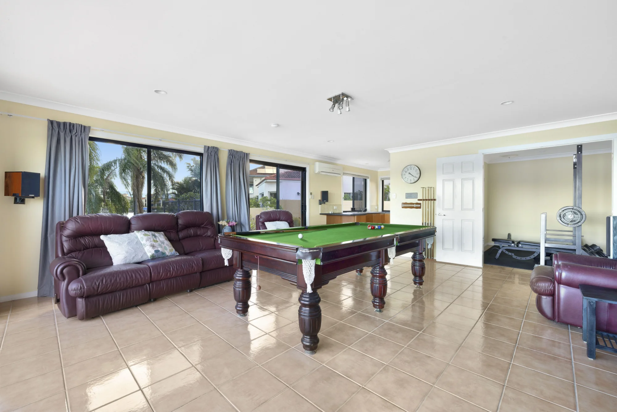 22 Montevideo Drive, Clear Island Waters, Qld 4226
