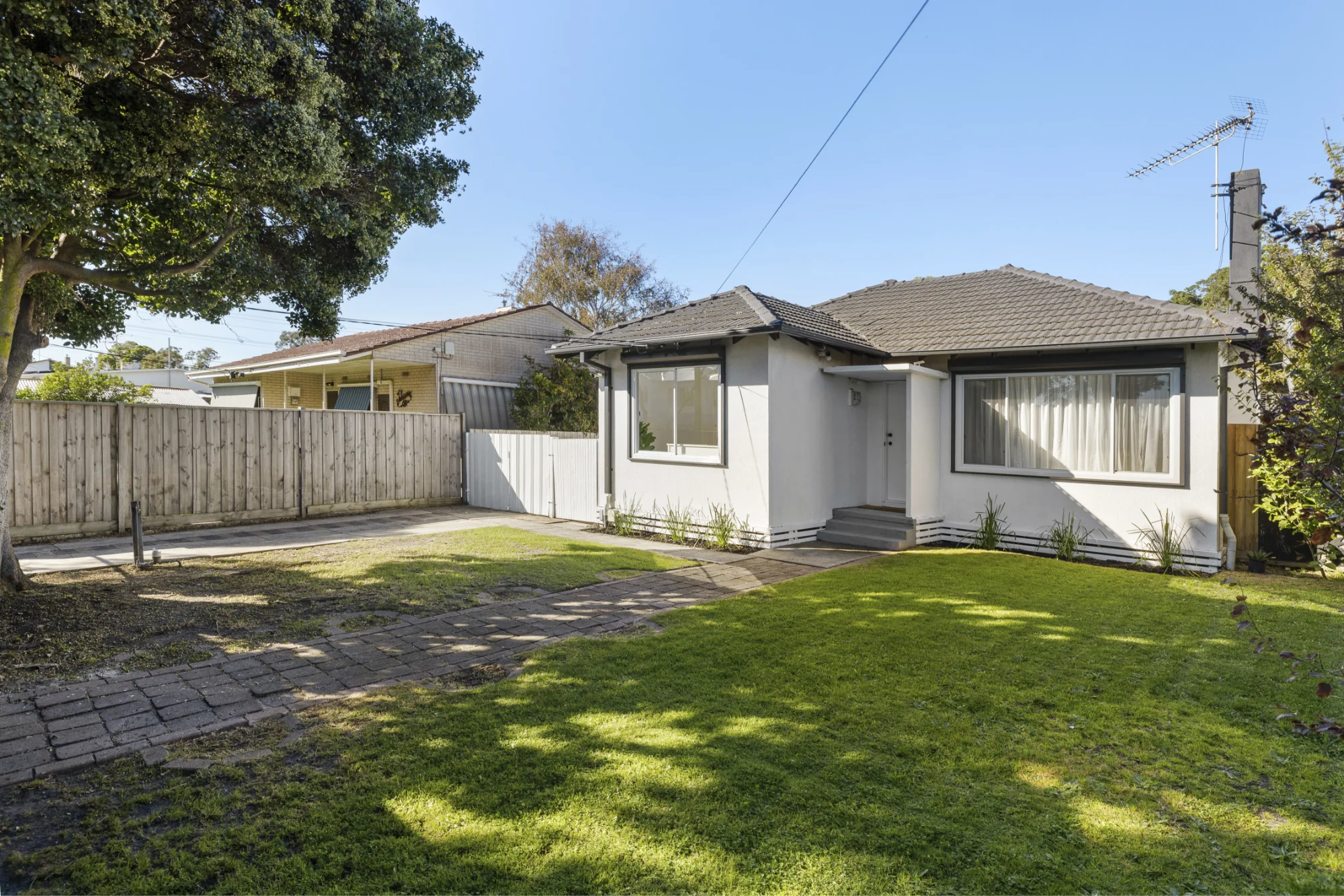 22 Plantation Avenue, Frankston North, Vic 3200