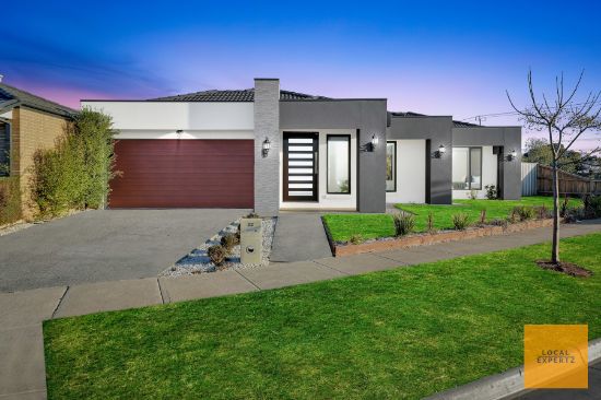 22 Stockport Crescent, Thornhill Park, Vic 3335