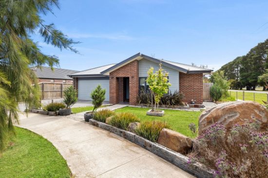 22 Waterloo Plains, Winchelsea, Vic 3241