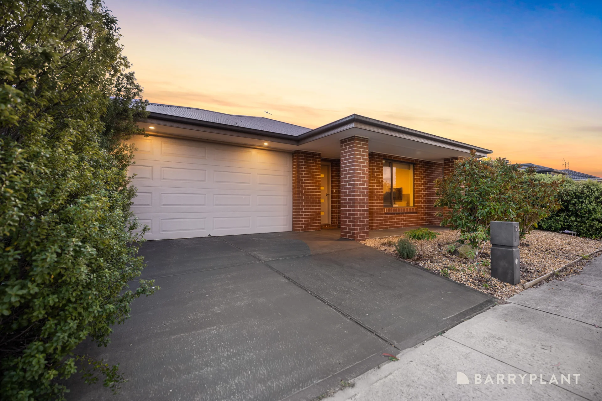 23 Berringarra Road, Officer, Vic 3809