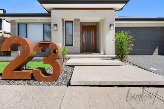 23 Camberwell Parade, Mickleham, Vic 3064