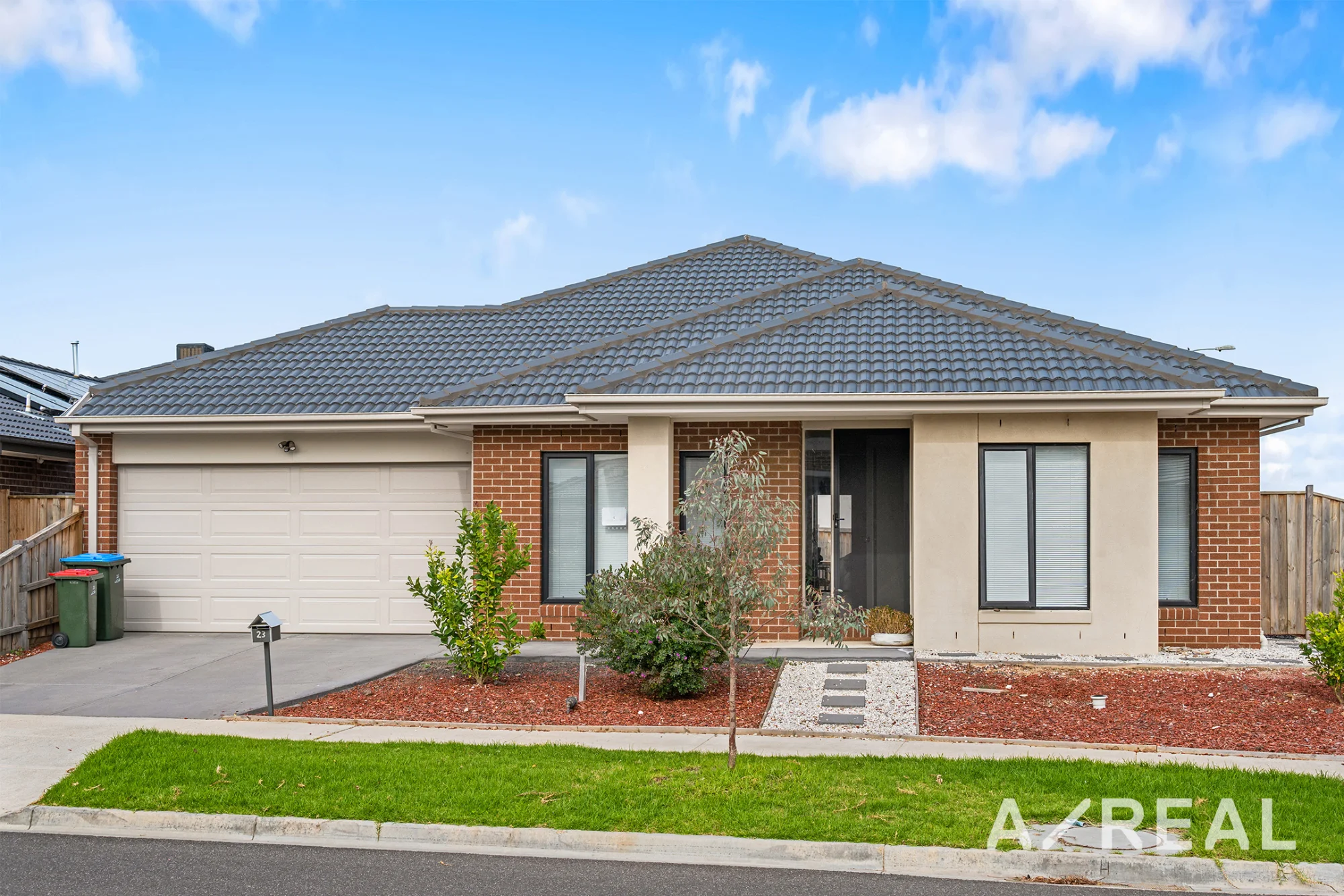 23 Darsham Crescent, Point Cook, Vic 3030