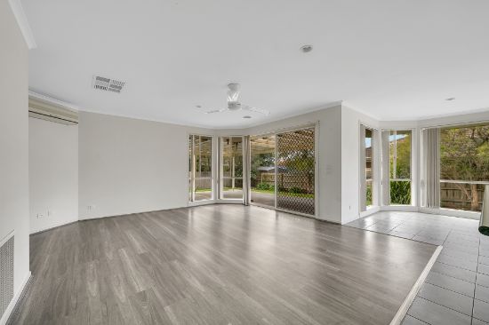 23 Kippenross Drive, Narre Warren South, Vic 3805
